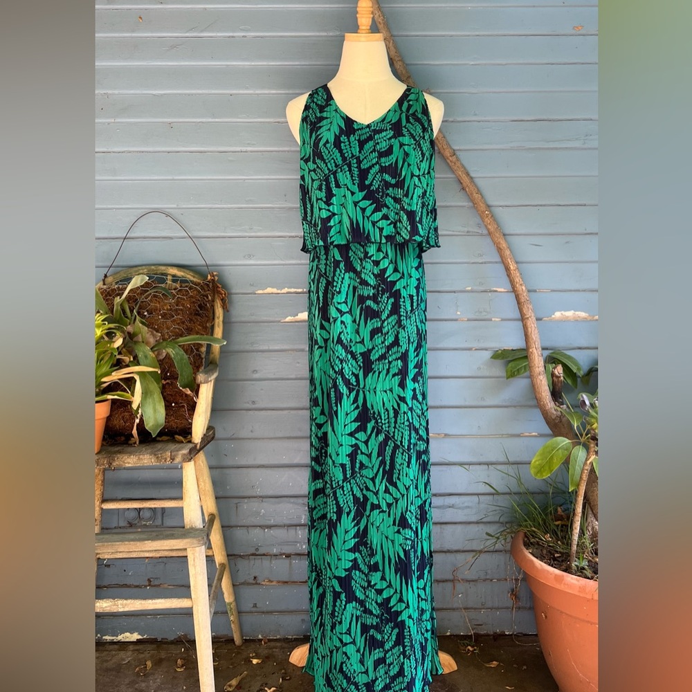 Banana Republic Navy and Green Dress